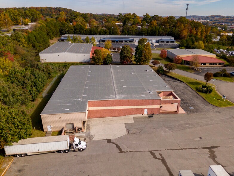 More Photos Of 1470 E Weisgarber Rd, Knoxville Light Distribution For Lease