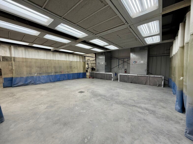 More Photos Of 60 County Road 9501 N, Brookland Warehouse For Lease