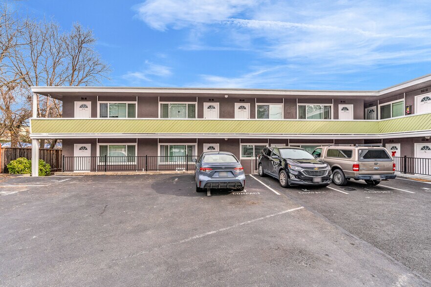 More Photos Of 1180 Saranap Ave, Walnut Creek Apartments For Sale