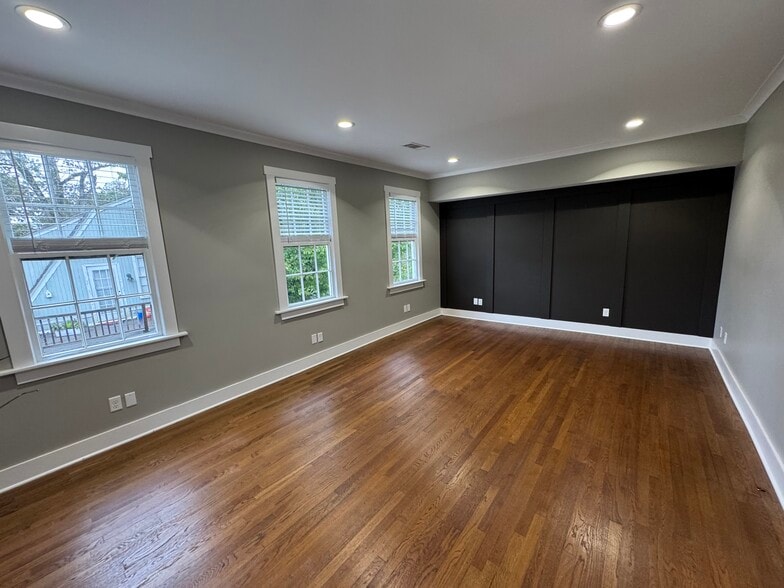 More Photos Of 3304 N State St, Jackson Loft Creative Space For Lease