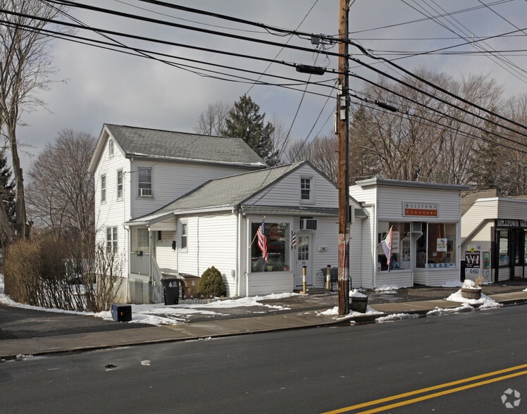 Primary Photo Of 18-20 Belltown Rd, Stamford Storefront Retail Residential For Sale
