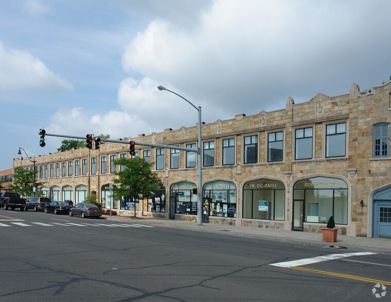 Primary Photo Of 520 West Ave, Norwalk Storefront Retail Office For Lease