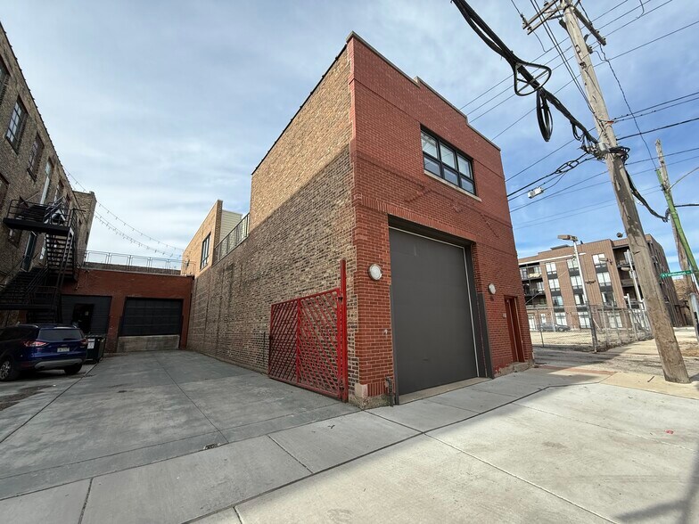 More Photos Of 456 N Leavitt St, Chicago Warehouse For Sale