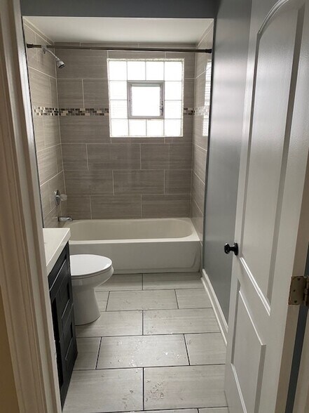 More Photos Of 5028 W 31st Pl, Cicero Multifamily For Sale