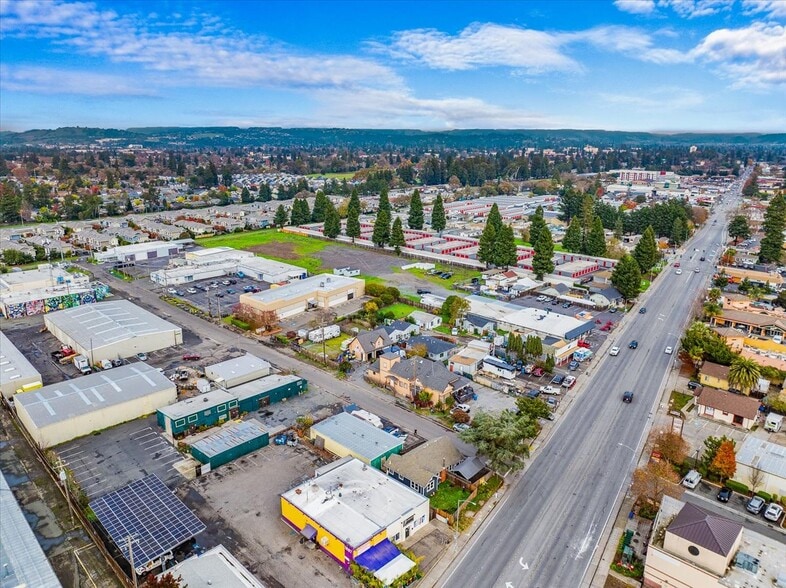 More Photos Of 1599 Hampton Way, Santa Rosa Office For Sale