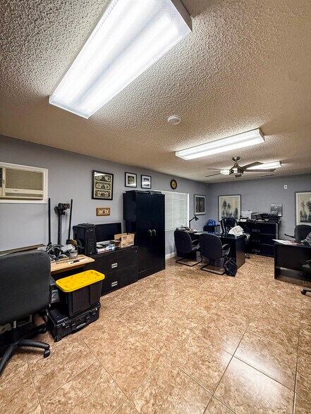 More Photos Of 11628-11630 Victory Blvd, North Hollywood Freestanding For Sale