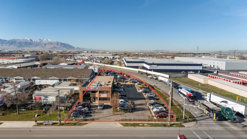 More Photos Of 424 S Redwood Rd, Salt Lake City General Retail For Sale