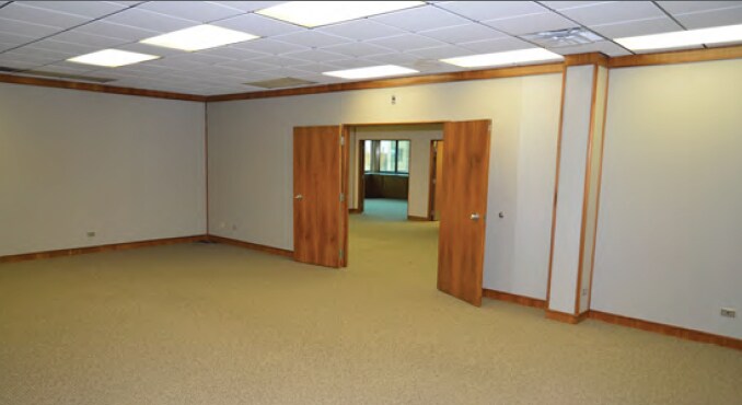 More Photos Of 16 W Third St, Winston-Salem Office For Lease