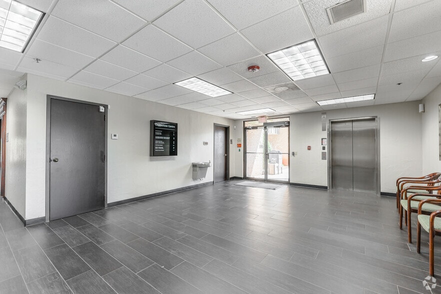 More Photos Of 3727 NW 63rd St, Oklahoma City Medical For Lease