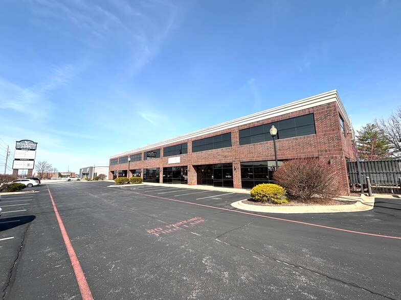 More Photos Of 1515-1527 E Lark St, Springfield Office For Sale
