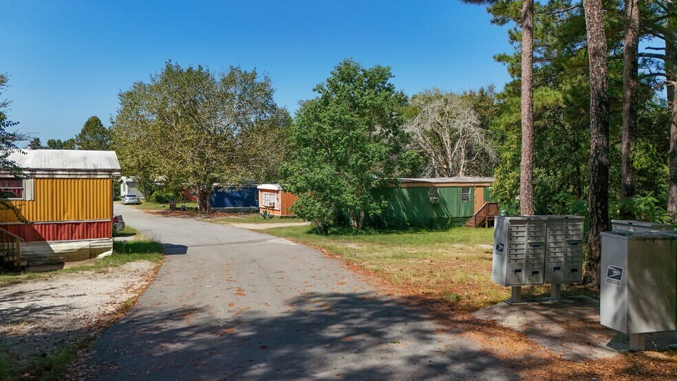 More Photos Of 114 Trailer Park Dr, Macon-Bibb Manufactured Housing Mobile Home Park For Sale
