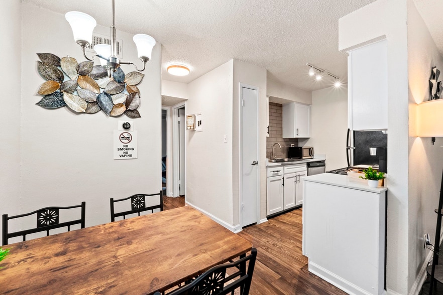 More Photos Of 1501 Kinney Ave, Austin Apartments For Sale