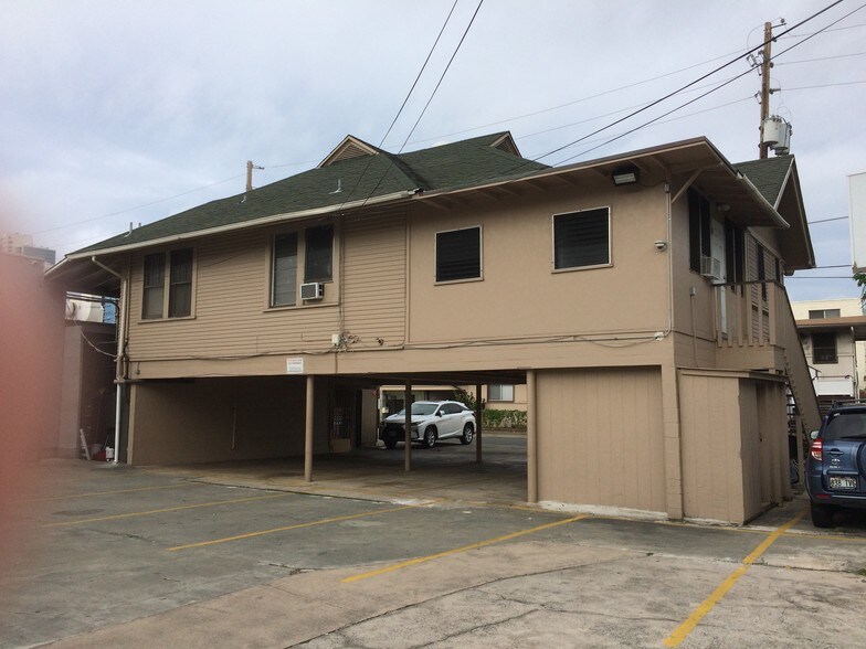 More Photos Of 1303 Rycroft St, Honolulu Restaurant For Sale