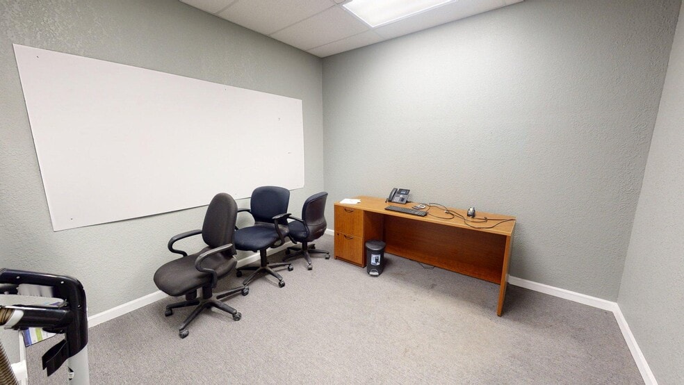 More Photos Of 100 Precision, Buda Warehouse For Lease