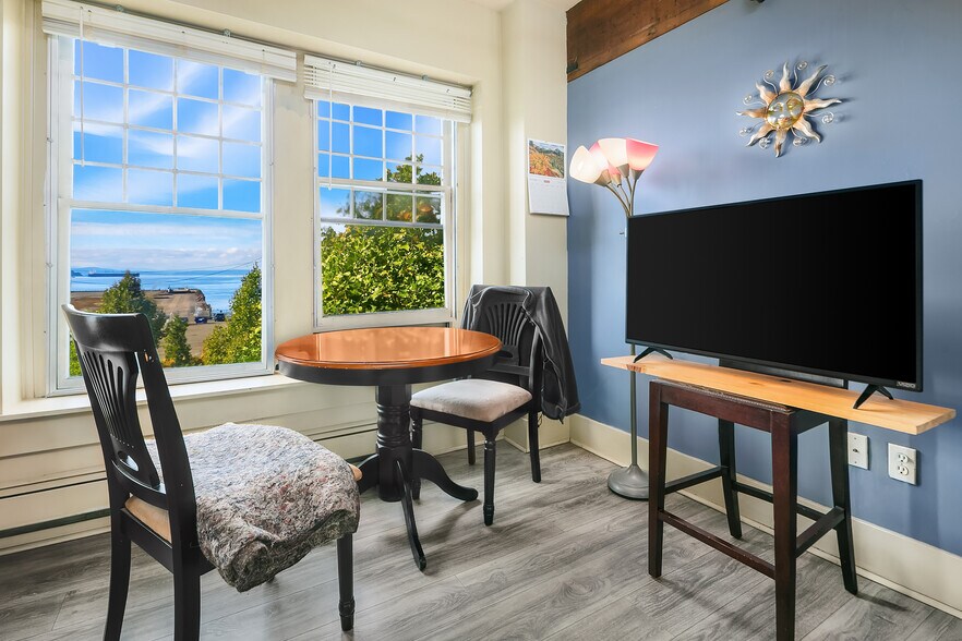 More Photos Of 212-216 Alaskan Way S, Seattle Apartments For Sale