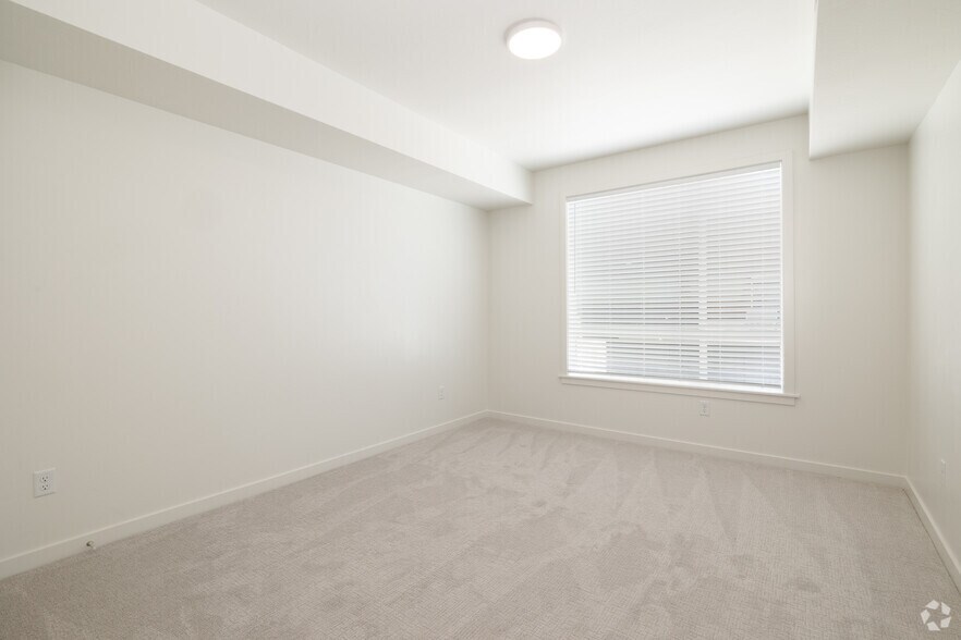 More Photos Of 1915 S Woodruff Ave, Idaho Falls Multifamily For Sale