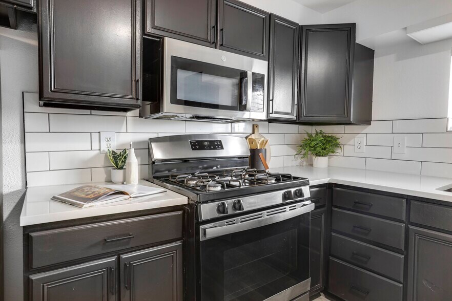 More Photos Of 2520 W 65th Pl, Denver Apartments For Sale