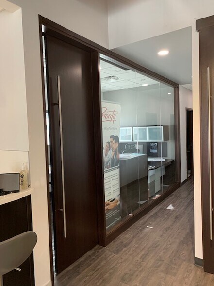 More Photos Of 15 Carlton Dr, St. Albert Flex For Sale