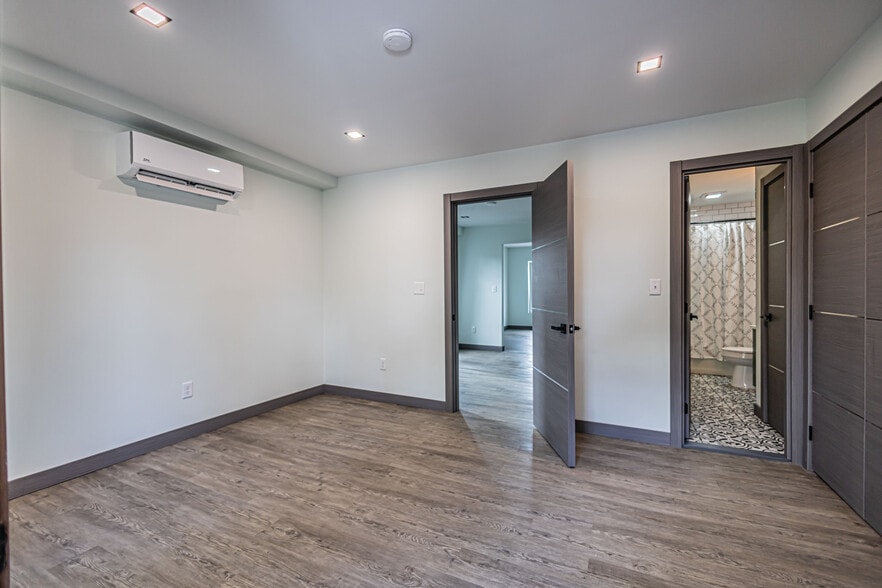 More Photos Of 255 Washington St, East Stroudsburg Apartments For Sale