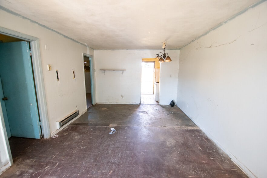 More Photos Of 3425 Martin Ave, Greensboro Apartments For Sale