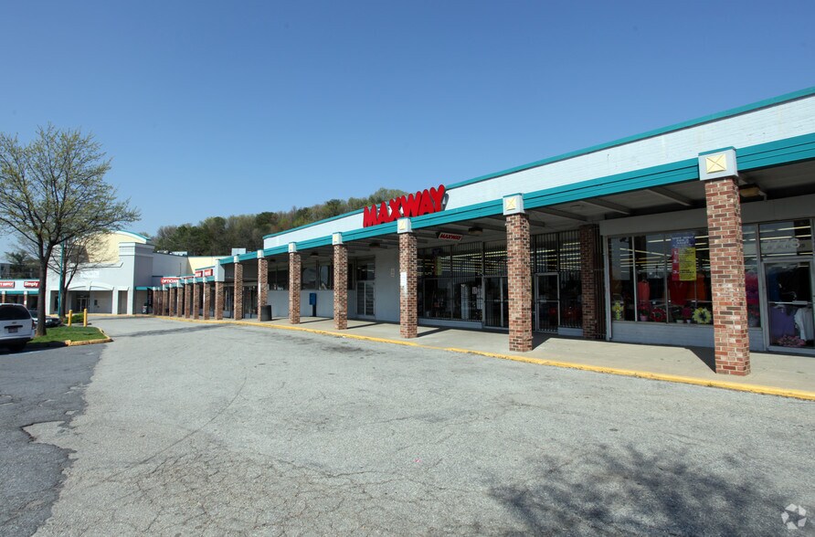 More Photos Of 7700-7778 Landover Rd, Hyattsville Unknown For Lease