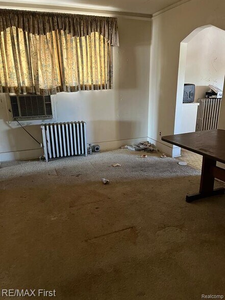 More Photos Of 1523 E 8 Mile Rd, Hazel Park Flex For Sale