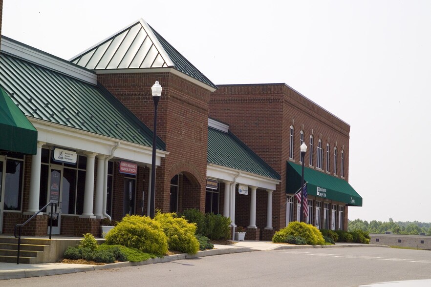 More Photos Of 95 Westlake Rd, Hardy Unknown For Lease