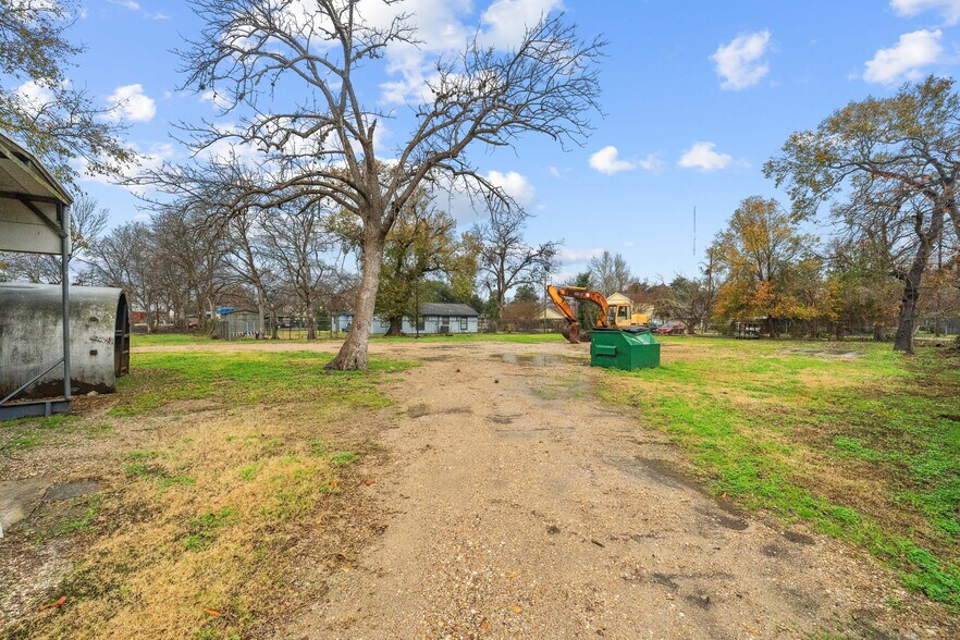 More Photos Of 215 Bennington St, Houston Land For Sale