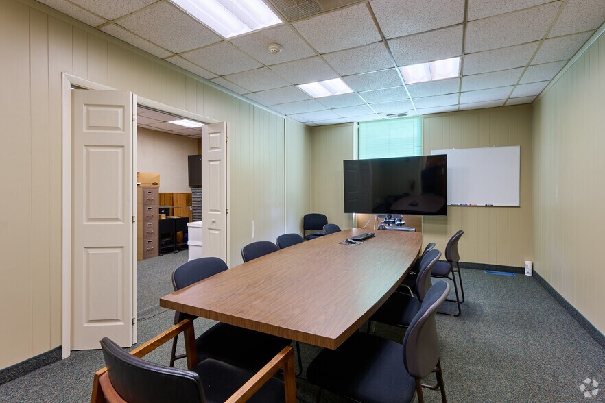 More Photos Of 293 Patriot Way, Rochester Industrial For Sale