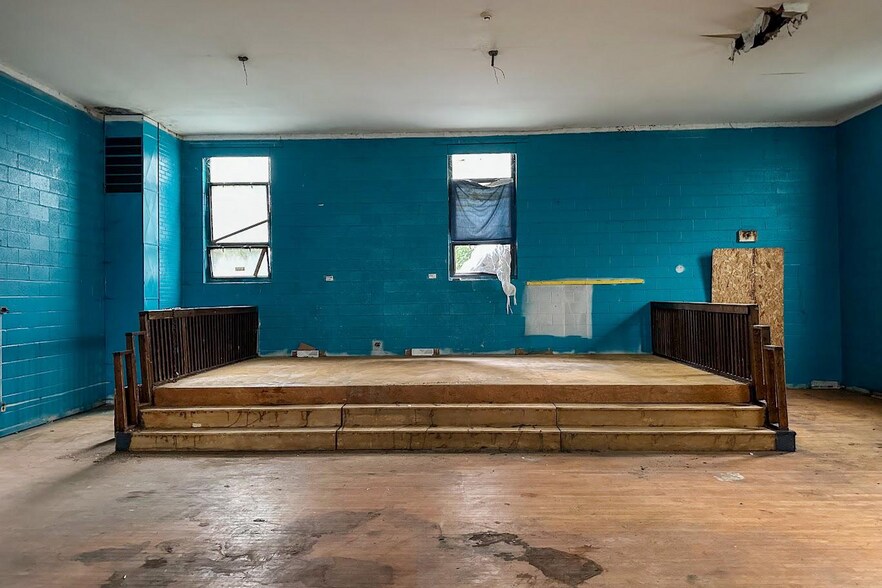 More Photos Of 678 Florence St, Camden Daycare Center For Sale