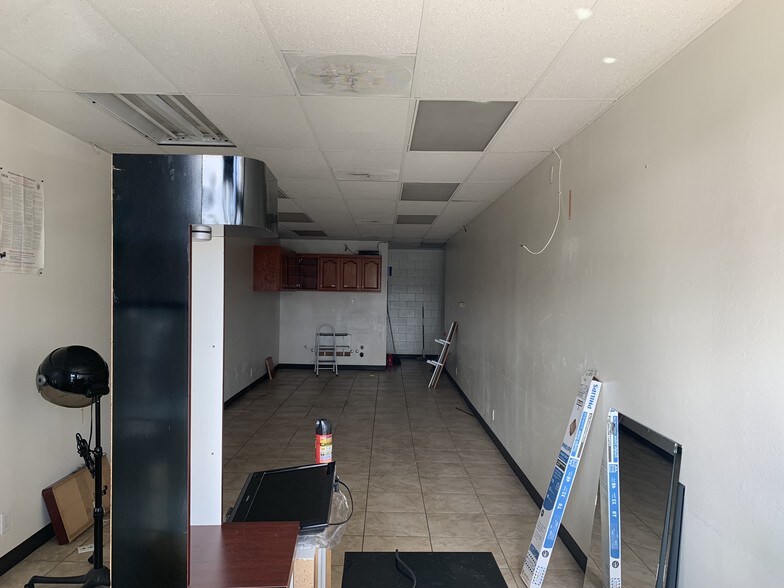 More Photos Of 1450-1470 N Santa Fe Ave, Vista Unknown For Lease