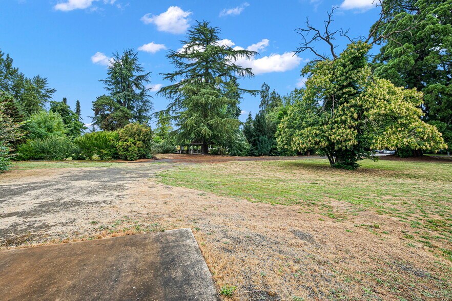 More Photos Of 292 S Garden Way, Eugene Land For Sale