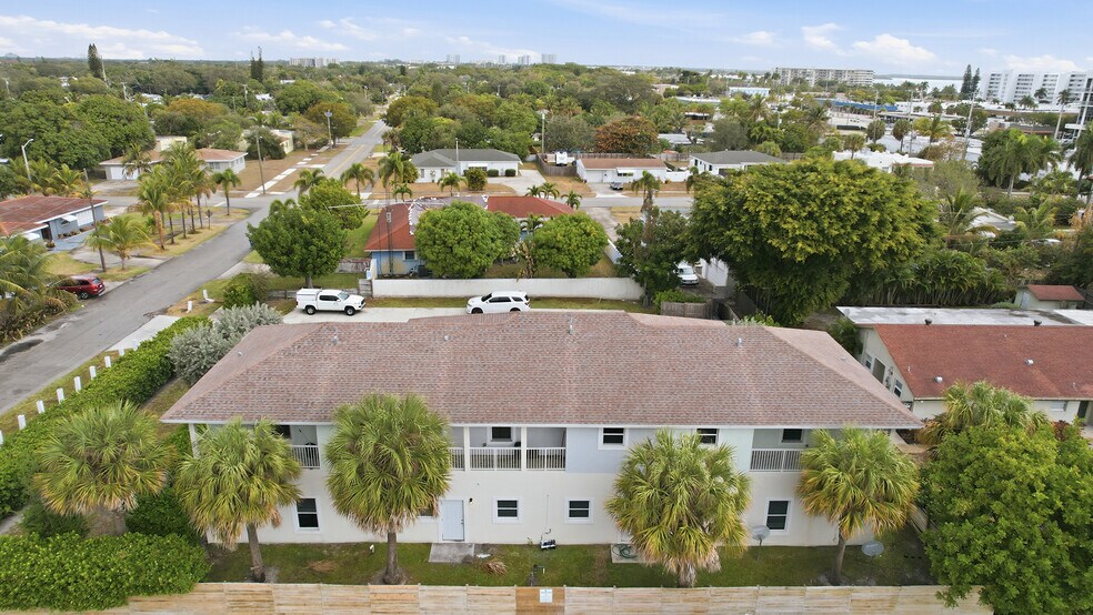 More Photos Of 105 2nd St, Lake Park Apartments For Lease