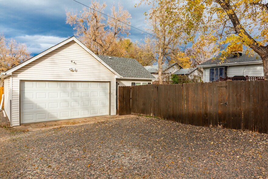 More Photos Of 3279 S Pearl St, Englewood Multifamily For Sale