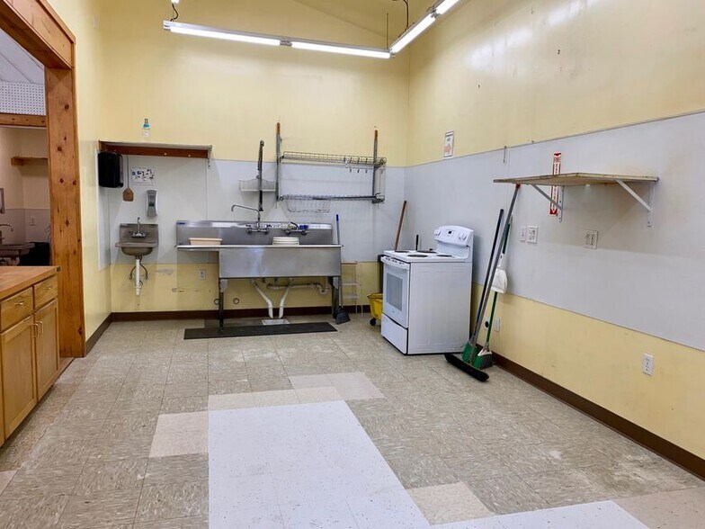 More Photos Of 31020 Highway 101, Hebo Storefront For Sale