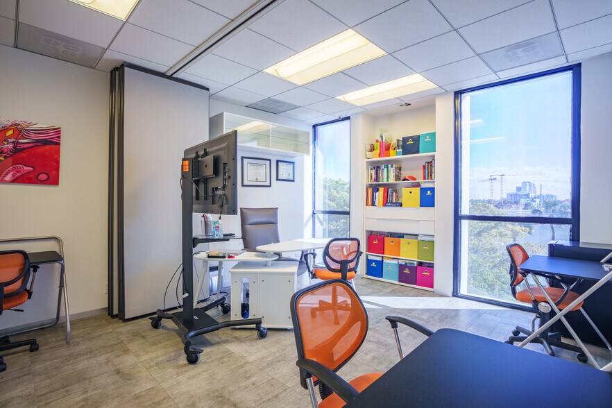 More Photos Of 2450 Hollywood Blvd, Hollywood Loft Creative Space For Sale