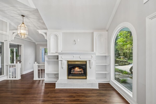 More Photos Of 728 S Spring St, Manchester Specialty For Sale