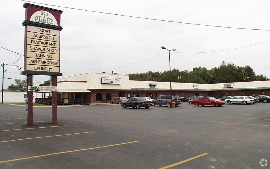 More Photos Of 2170-2198 E 54th St, Indianapolis Unknown For Lease