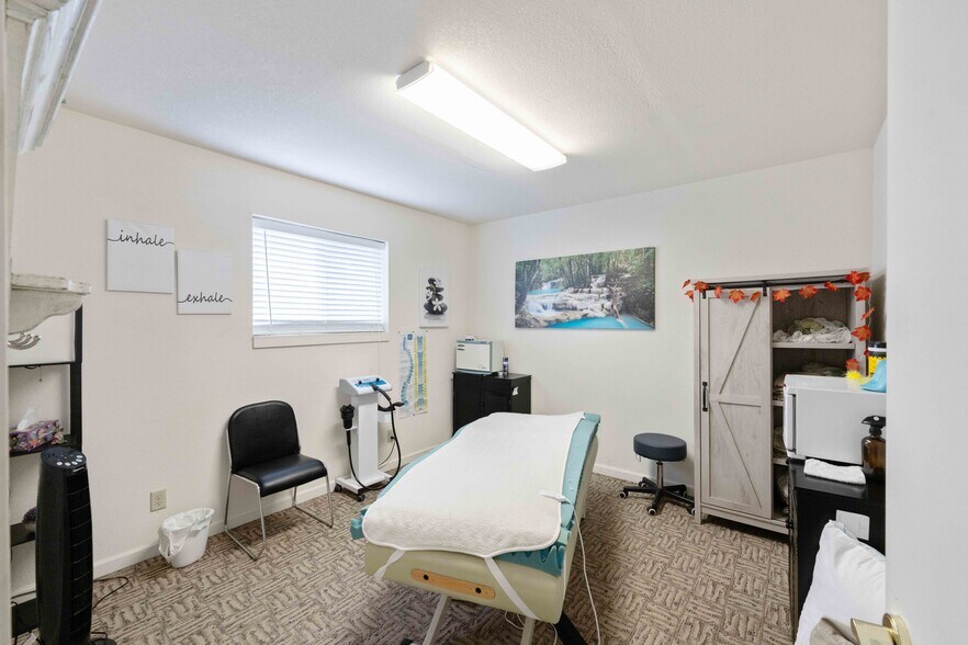 More Photos Of 2184 Broadway Ave, North Bend Office For Sale