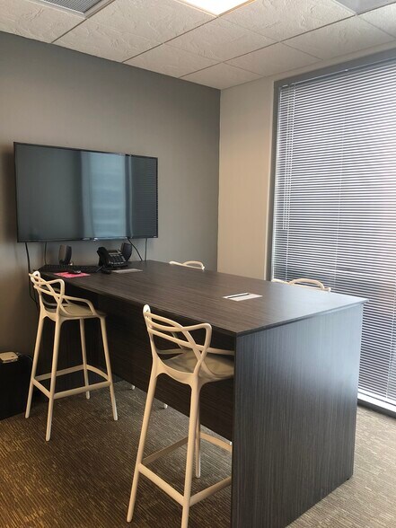 More Photos Of 121-189 S Orange Ave, Orlando Office Residential For Sale