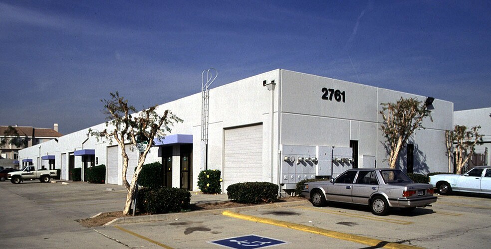 More Photos Of 2761 Plaza Del Amo, Torrance Flex For Lease