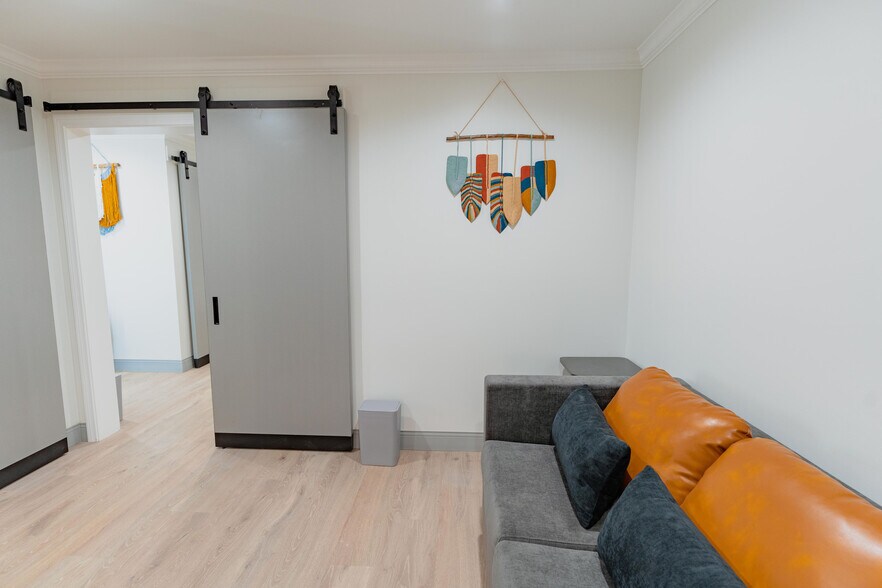 More Photos Of 1107 N Broadway, Santa Maria Hotel For Sale