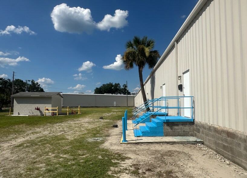 More Photos Of 1141 US Highway 41 NW, Jasper Distribution For Lease