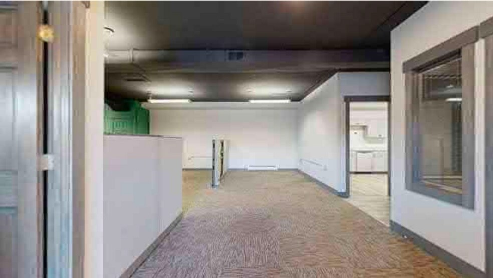 More Photos Of 950 Comanche St, Estes Park Light Manufacturing For Sale