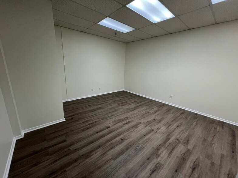 More Photos Of 5563 Sepulveda Blvd, Culver City Loft Creative Space For Lease