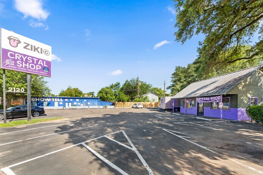 More Photos Of 2120 S Lamar Blvd, Austin Freestanding For Sale