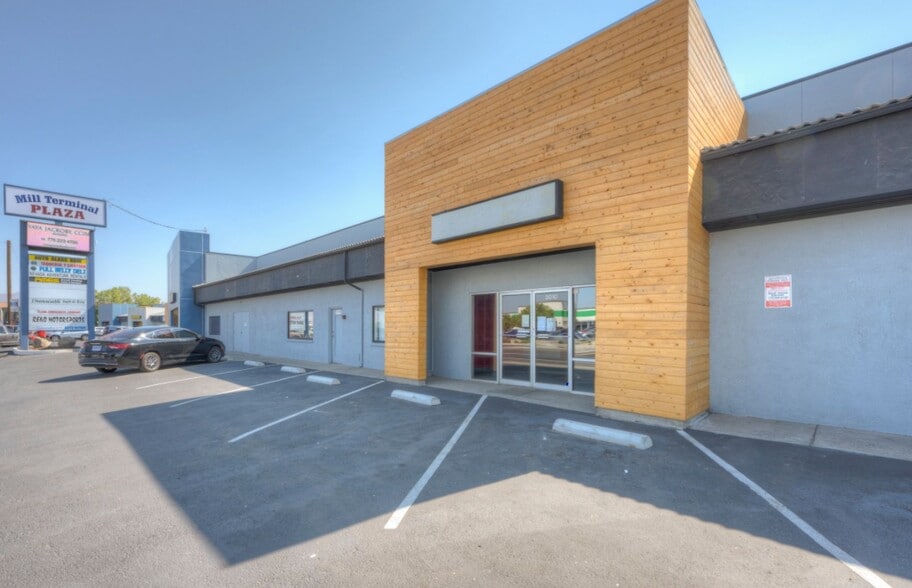 More Photos Of 3000-3090 Mill St, Reno Unknown For Lease