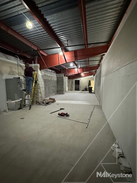 More Photos Of 172 Shillington Rd, Sinking Spring General Retail For Lease