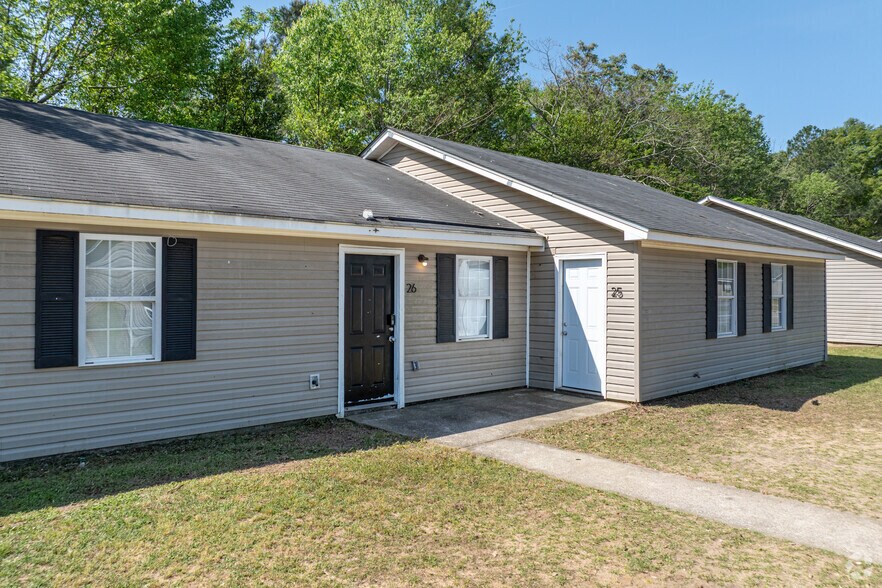 More Photos Of 1008 Blakely Ct, Albany Multifamily For Sale