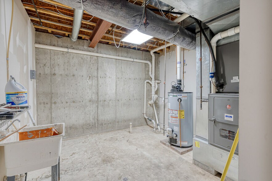 More Photos Of 15195 Allen Rd, Southgate Rehabilitation Center For Sale